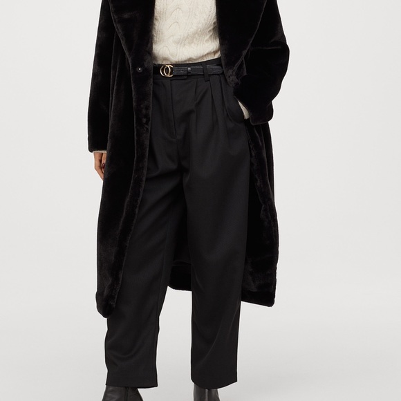 H&M 🆕 Soft Faux Fur Trendy Long Coat - Picture 4 of 9